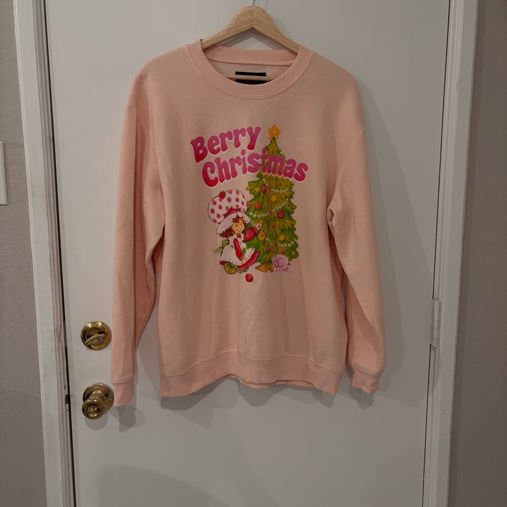 Strawberry Shortcake Berry Christmas Pink Crew Neck Soft Pastel Size M Graphic - Picture 1 of 10